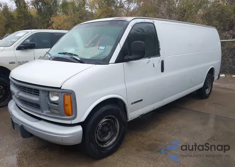 2000 Chevrolet Express from USA, damaged, VIN 1GCHG39R2Y1218111